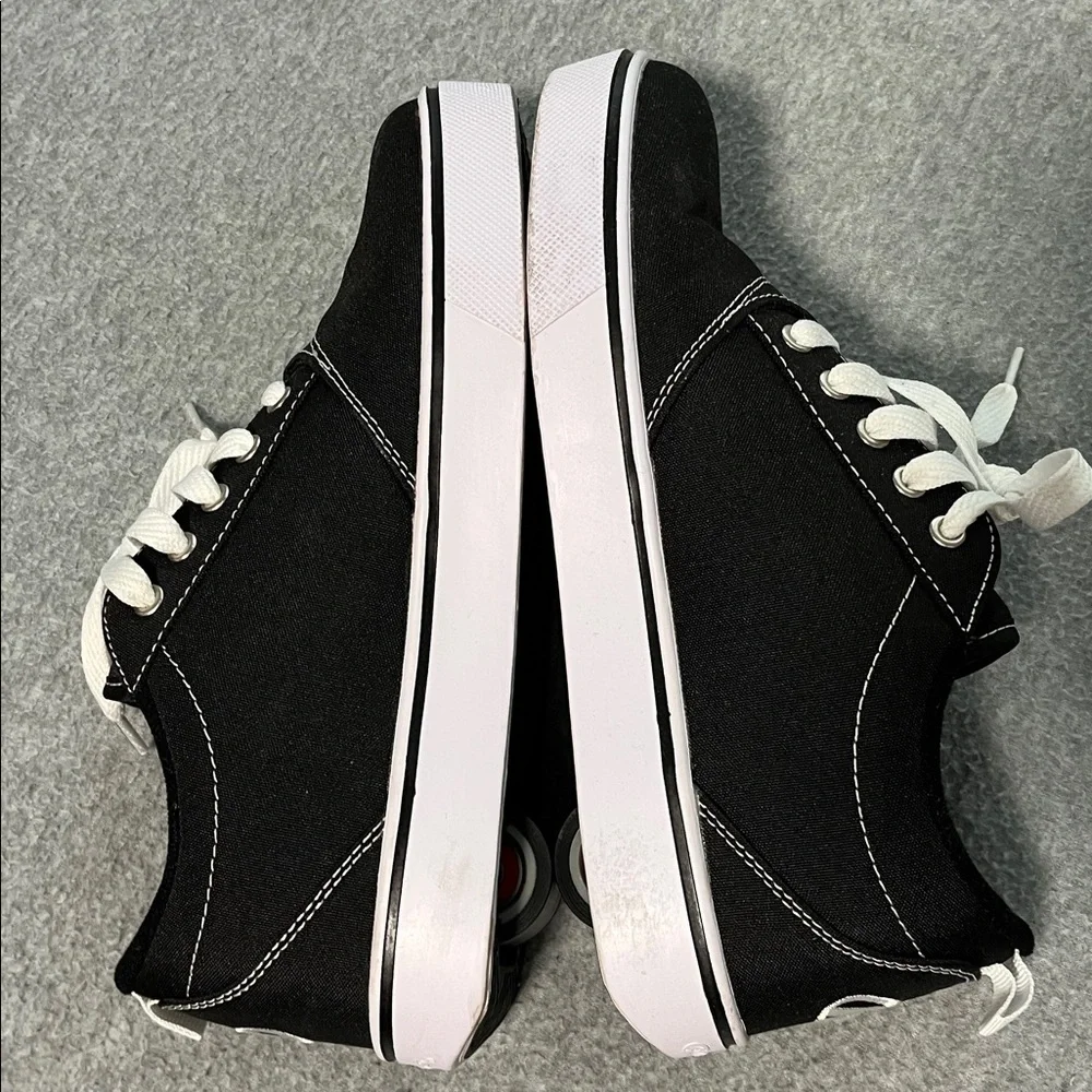 Heelys Pro 20 HES10393 Shoes Youth Boys Size 7 Black White